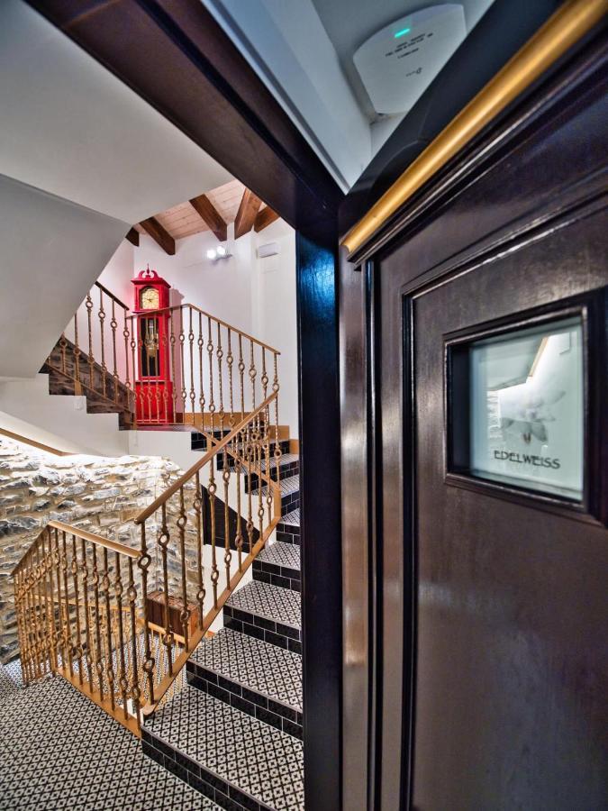 Apartamentos Valle De Ordesa-托尔拉 外观 照片
