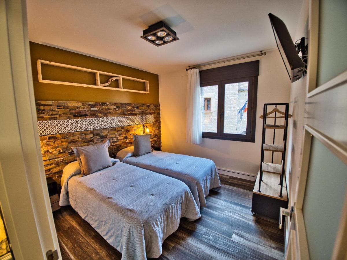 Apartamentos Valle De Ordesa-托尔拉 外观 照片
